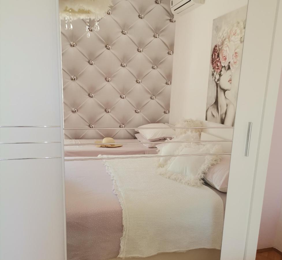 Hotel Nina Baška Voda Esterno foto